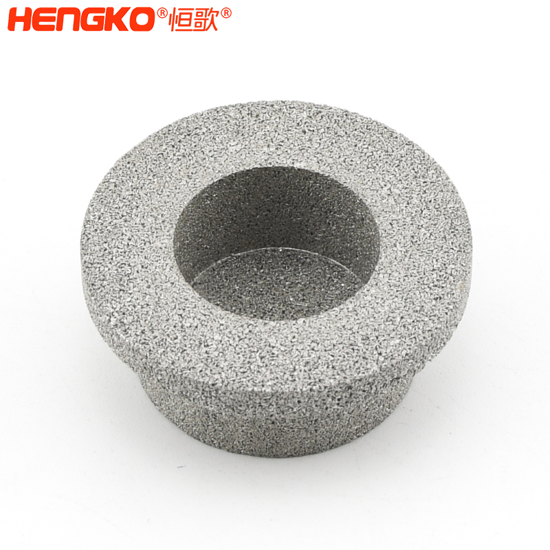 316L不銹鋼多孔介質(zhì)和316不銹鋼法蘭   -DSC_7354